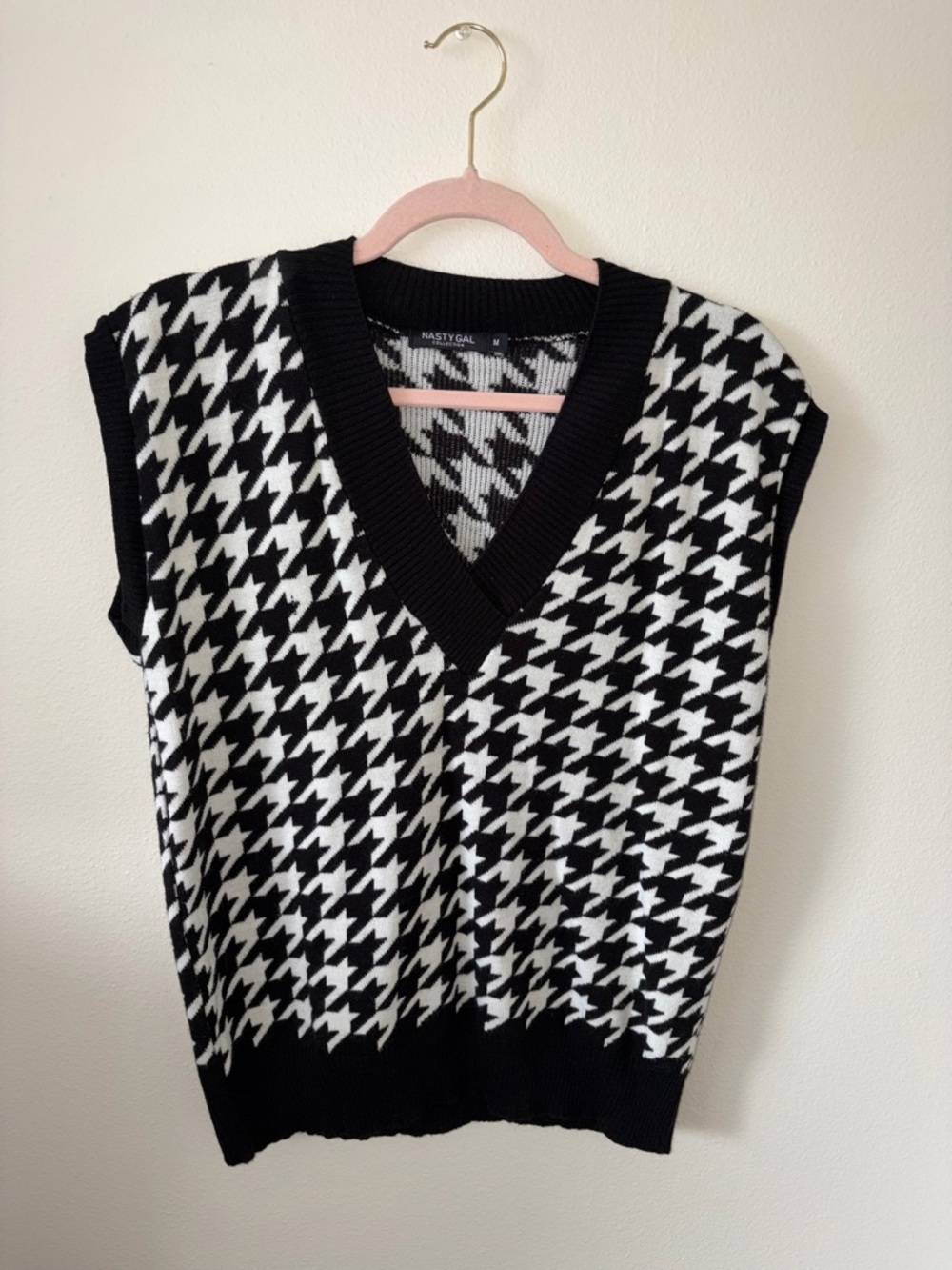 Nasty gal Black and White Checked Sweater Vest
